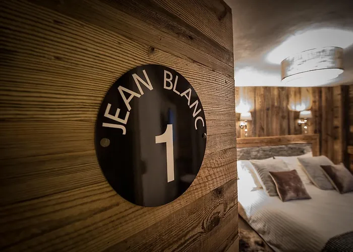 Nocleg ze śniadaniem L'etagne 4*