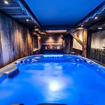 Bed & Breakfast L'etagne 4*