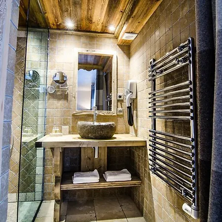 垃塔尼小屋住宿加早餐旅馆 4* 谷雪维尔